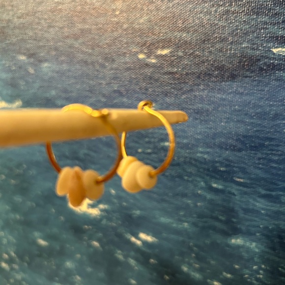 Shell Hoop Earrings - Picture 3 of 3